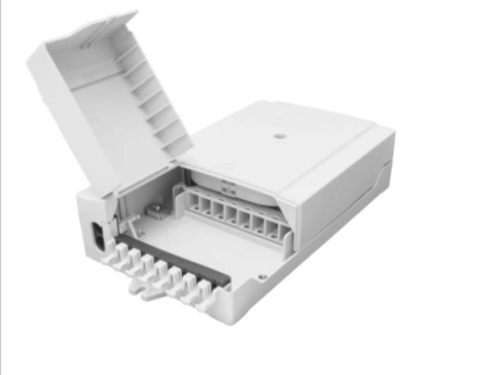 Коробка FTTH 8 портов для установки в распределительных щитах подъездов многоквартирных домов.